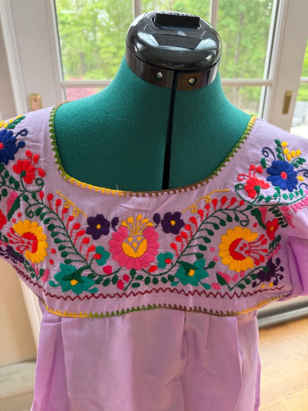 Boho Mexican Embroidered Top Purple Floral Artisan Blouse Size M New Without Tag - Picture 2 of 8